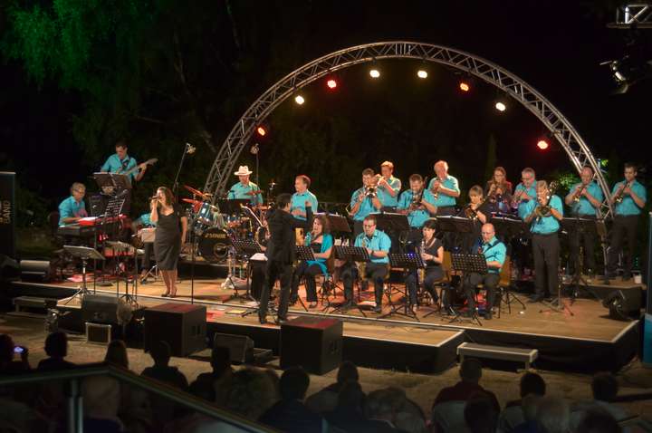 Freilichtbühne Neuweier HM-Bigband Halberstunger Musikanten Sinzheim Halberstung Baden-Baden Bigband Musik